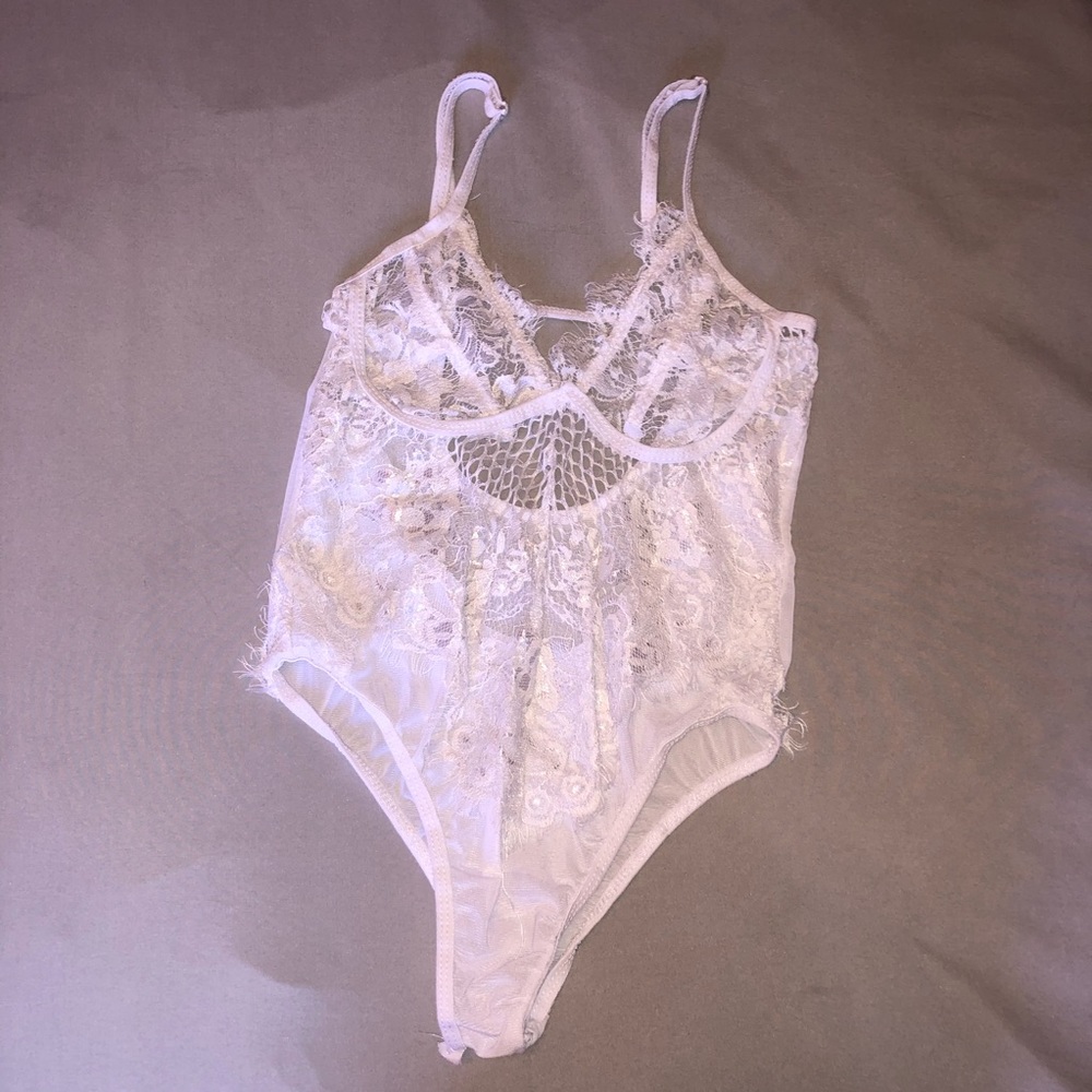 White lace bodysuit